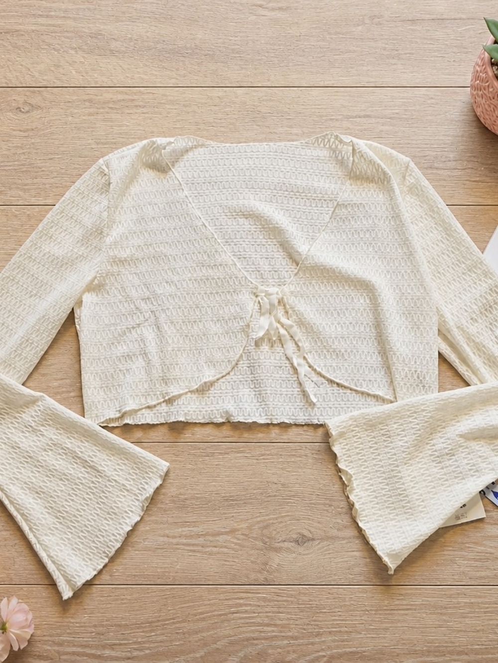Women's White Tie Front Crop Cardigan Bell Sleeve Textured Boho NWT